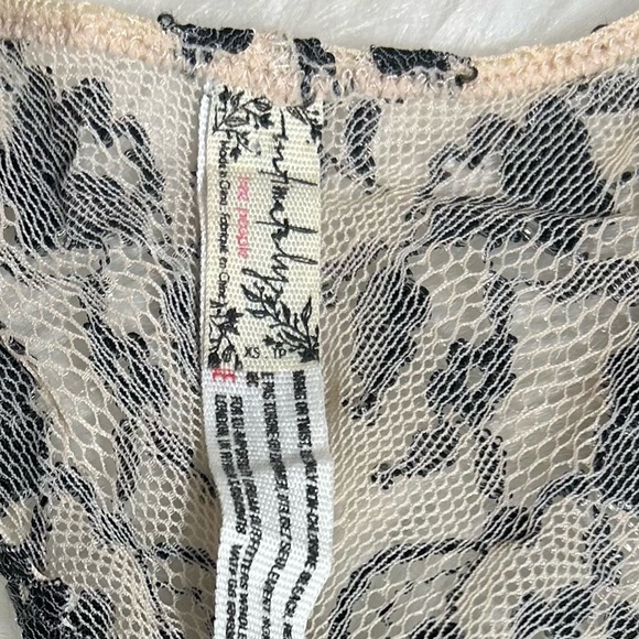 Free People Wild Roses Bralette CREAM and Black Size XS - Picture 4 of 4